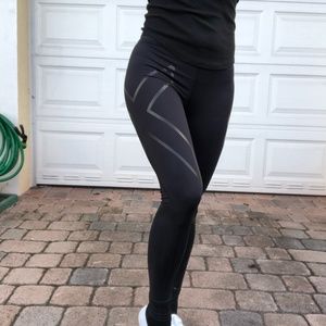 2XU COMPRESSION LEGGINGS BLACK FITNESS